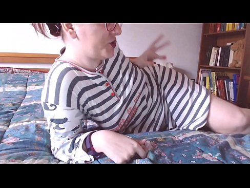 ❤️ Cape hunc gallum nigrum magnum in ore tuo ancillulae Sex video  apud nos